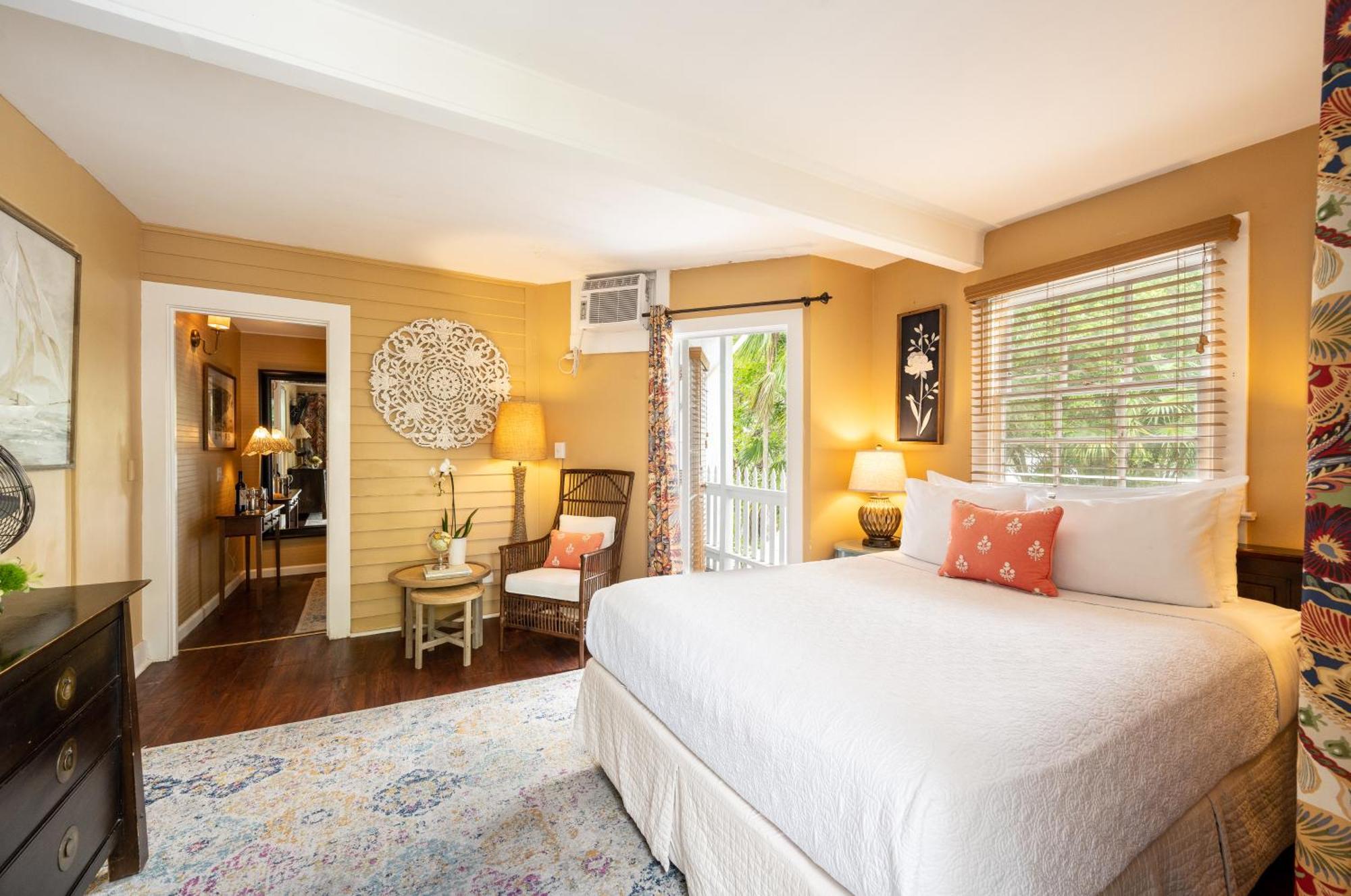 Old Town Manor Bed & Breakfast