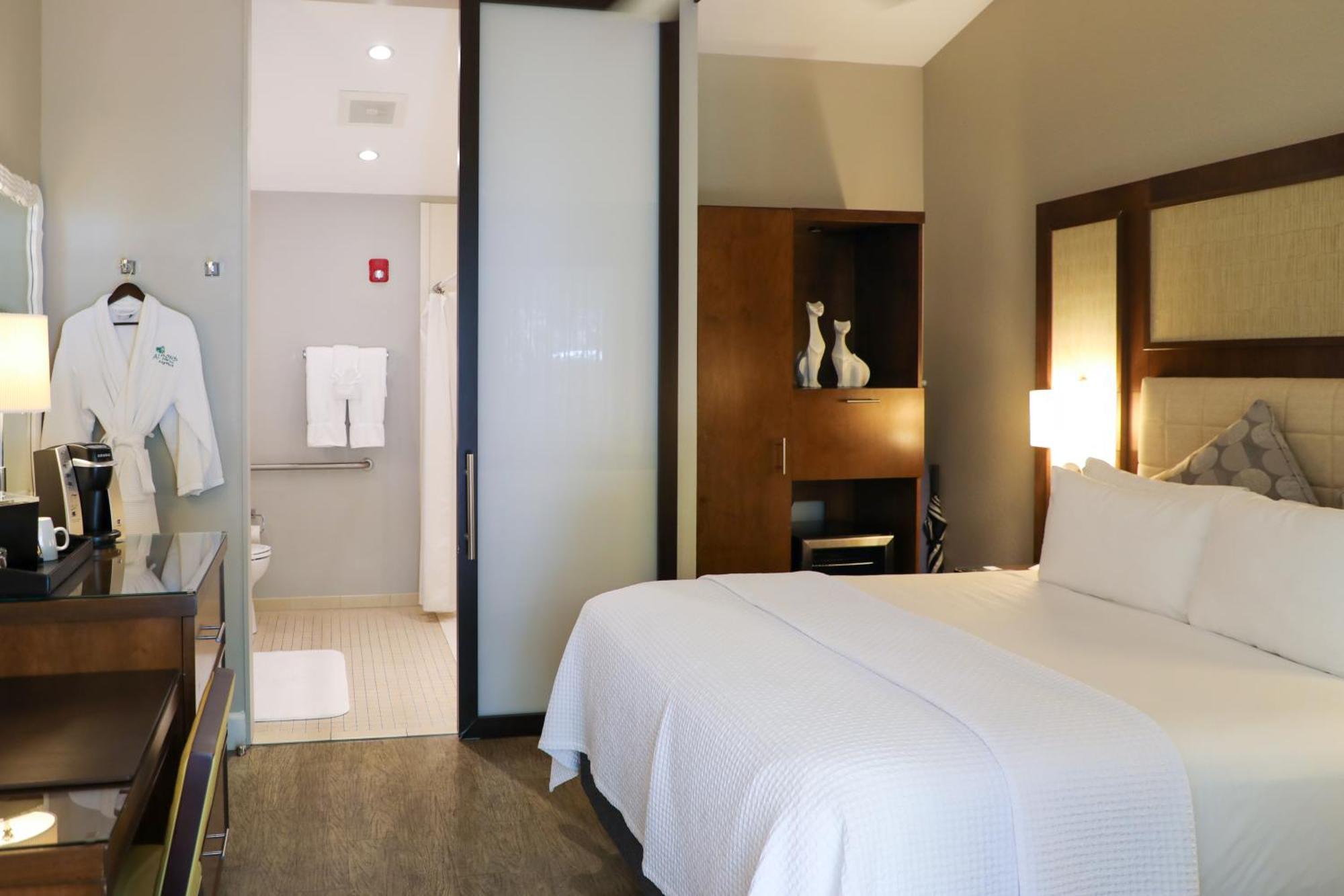 Almond Tree - Adults Only 3*