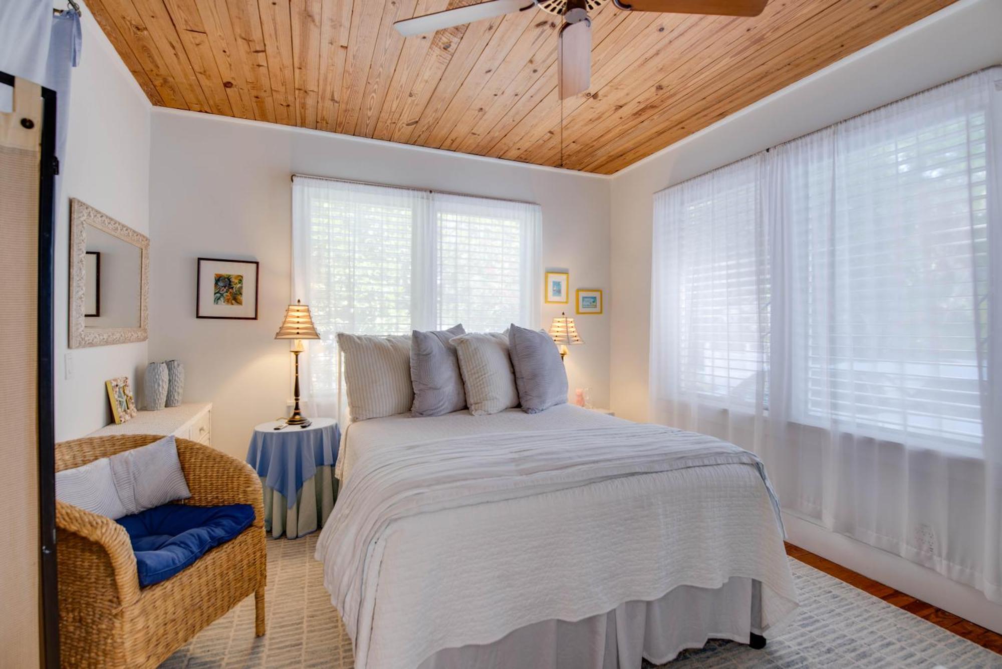 Meadows Manor - Weekly
