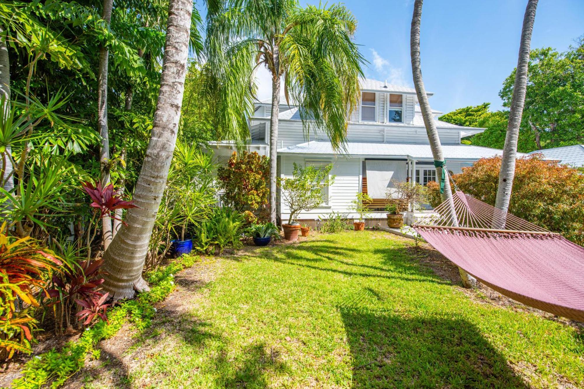 Meadows Manor - Weekly Key West