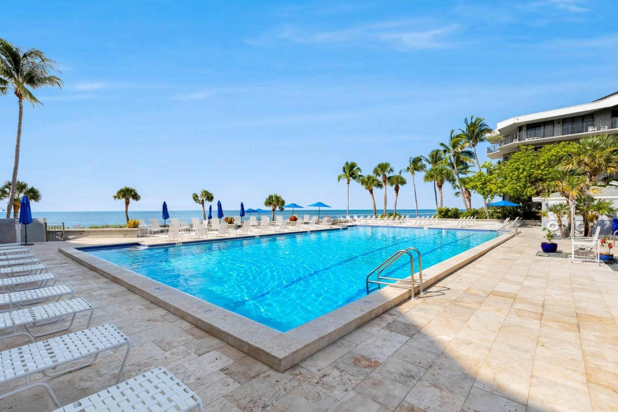 Leaward Isle Island Retreat * Key West