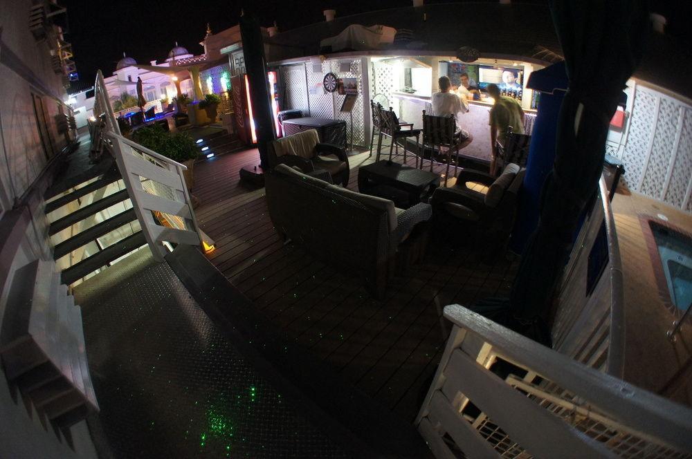 Pegasus International Hotel