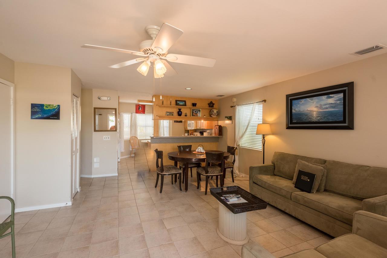 Casa Bonita @ Duval Square R1 Apartment