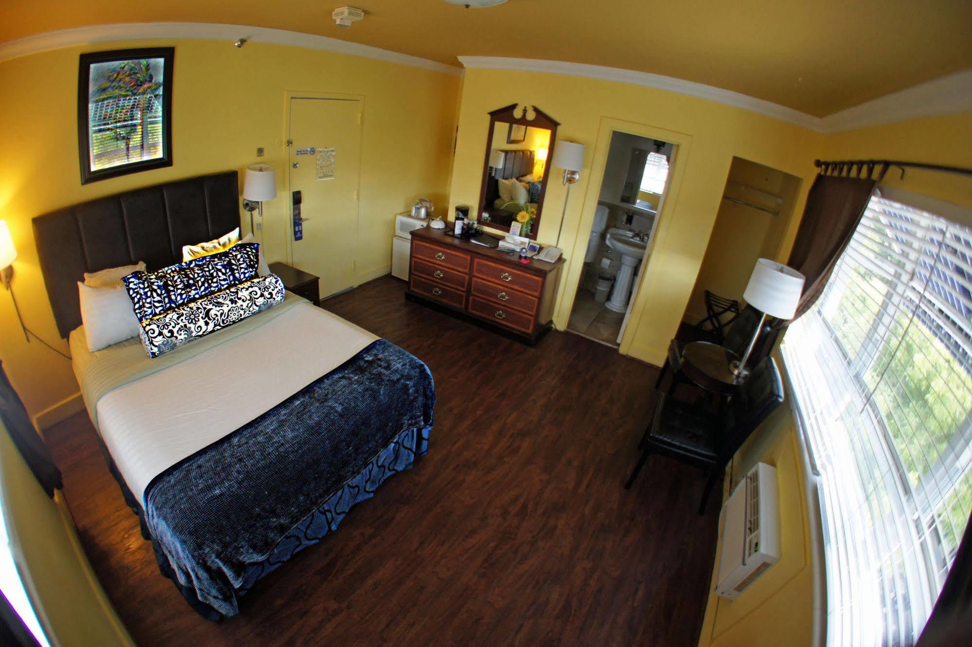 Pegasus International Hotel 3*