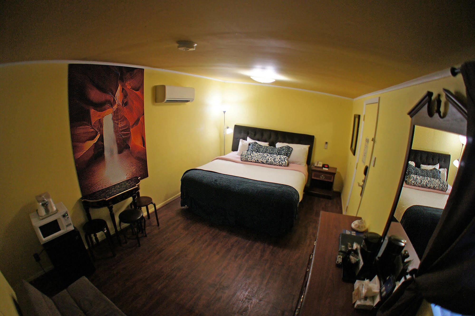 Pegasus International Hotel