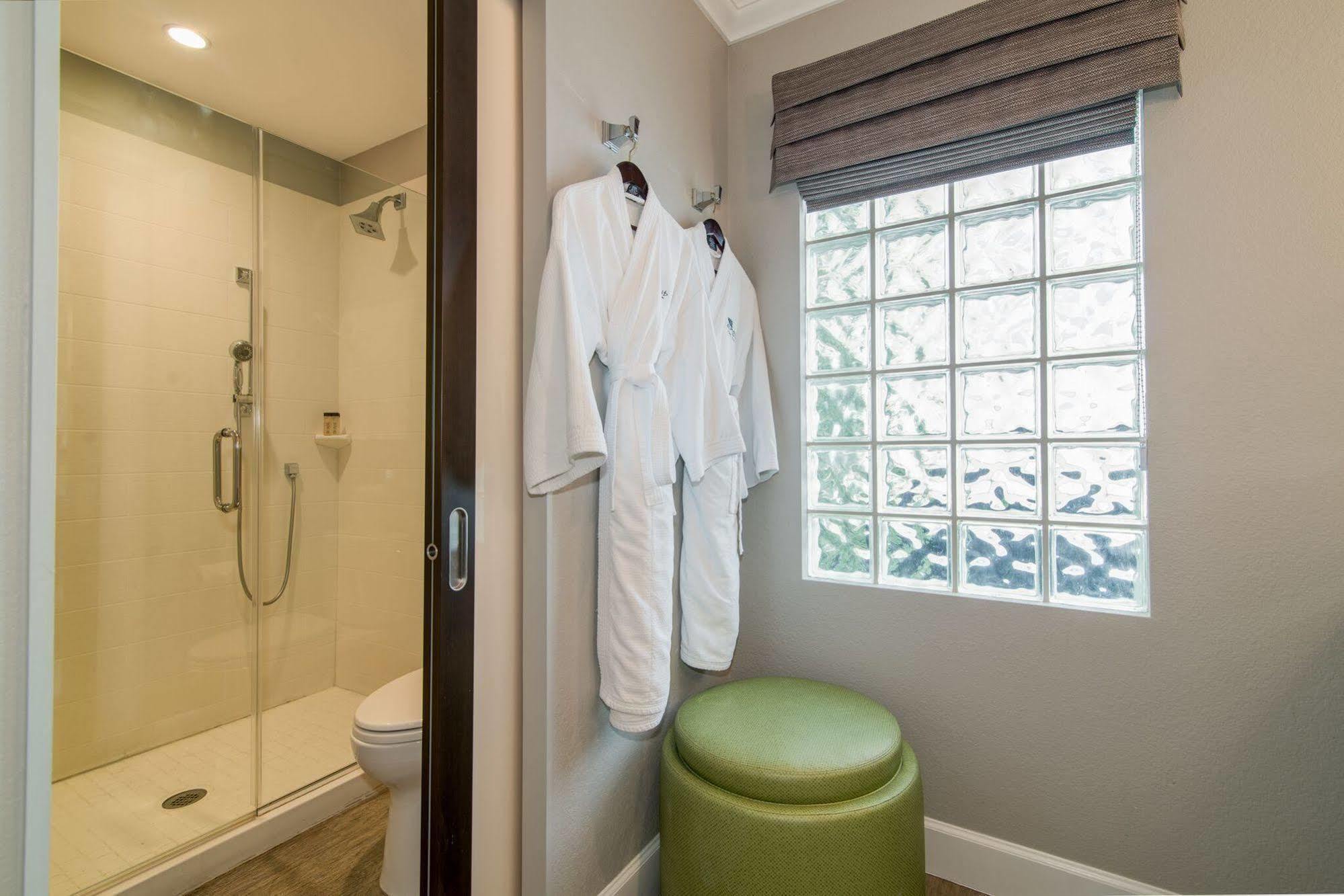 Hotel Almond Tree - Adults Only 3*