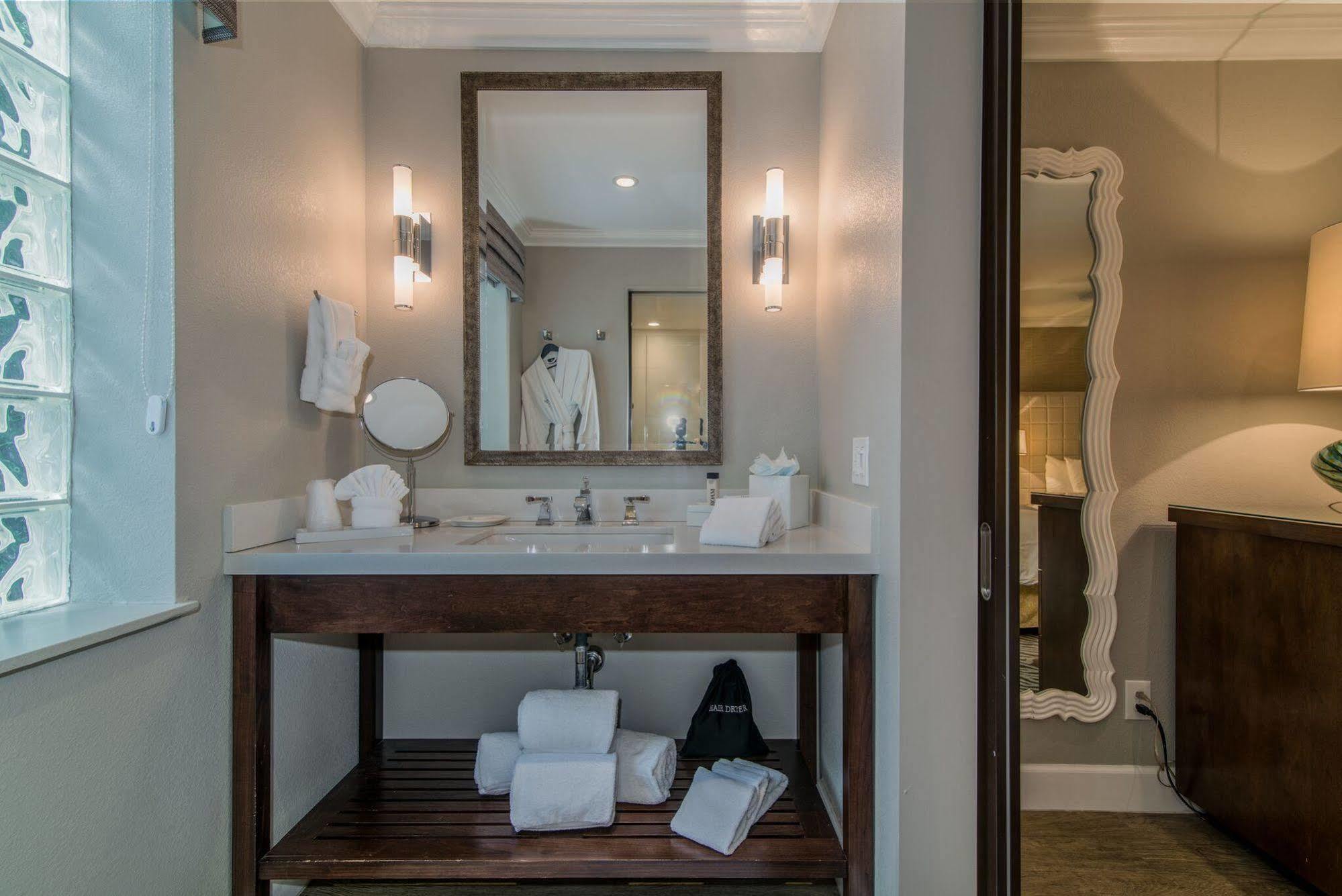 Hotel Almond Tree - Adults Only Key West
