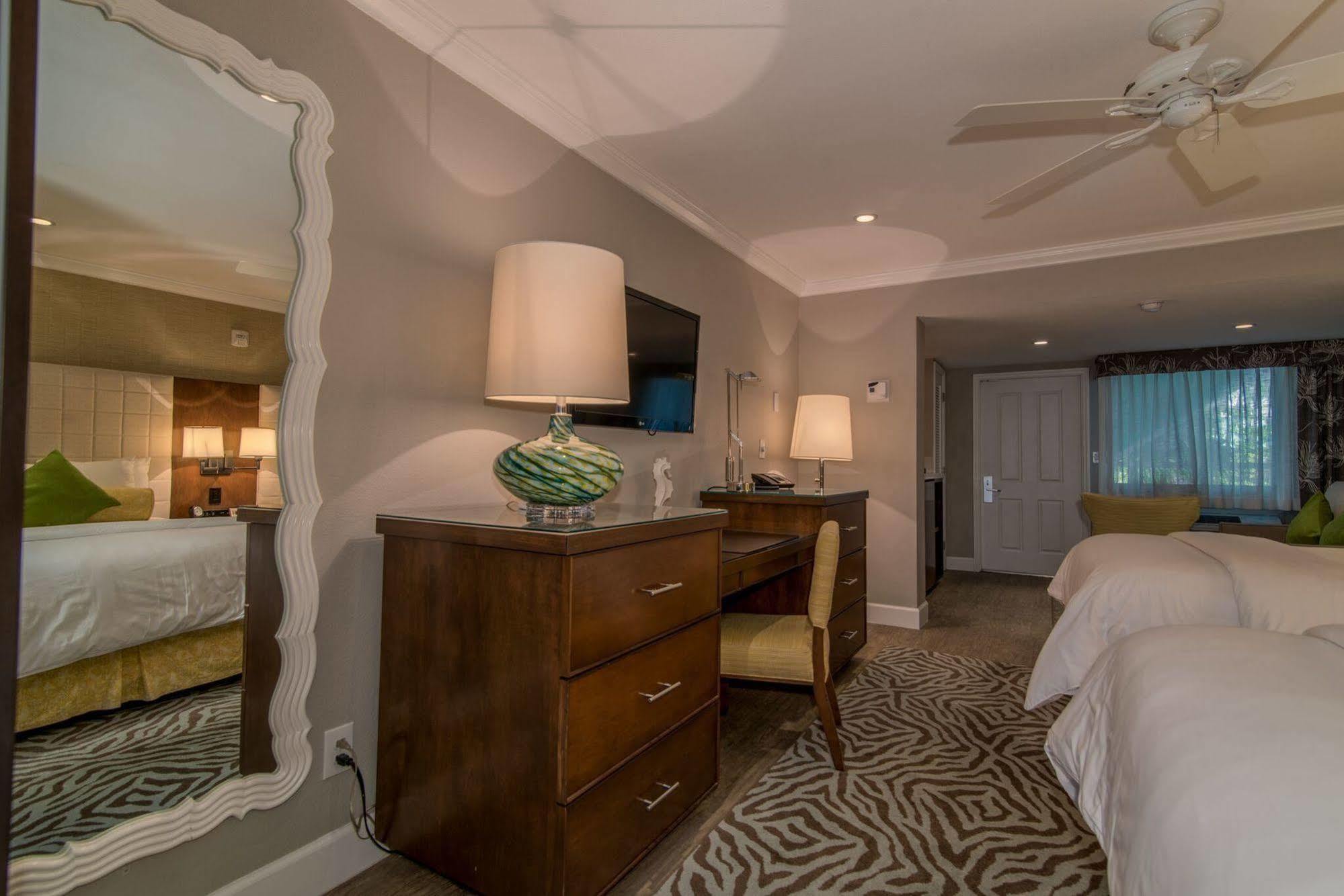 Almond Tree - Adults Only 3* Key West