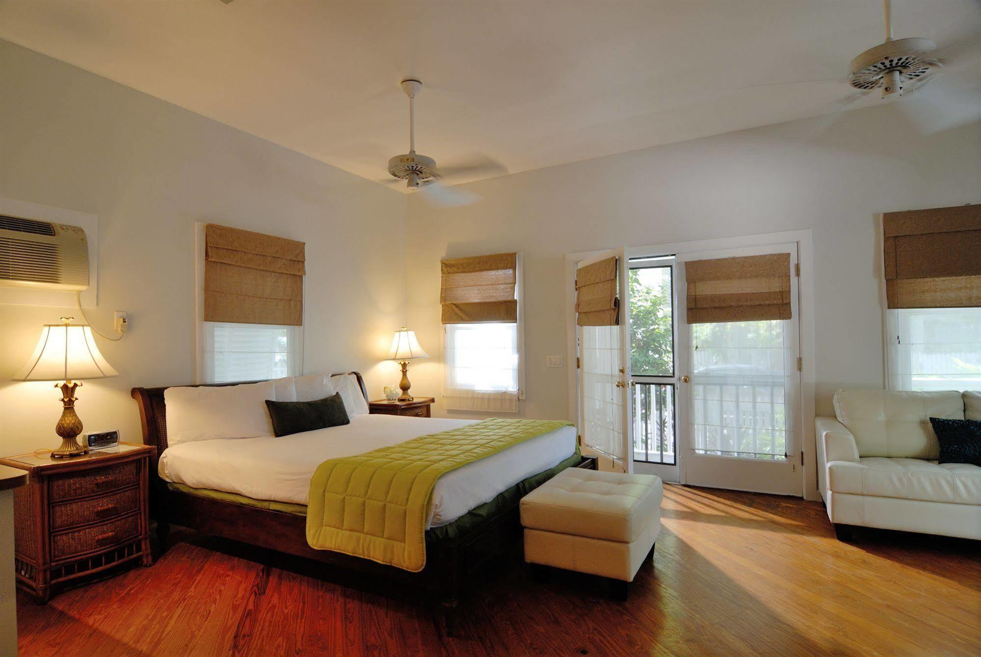 Chelsea House - Inn 3*