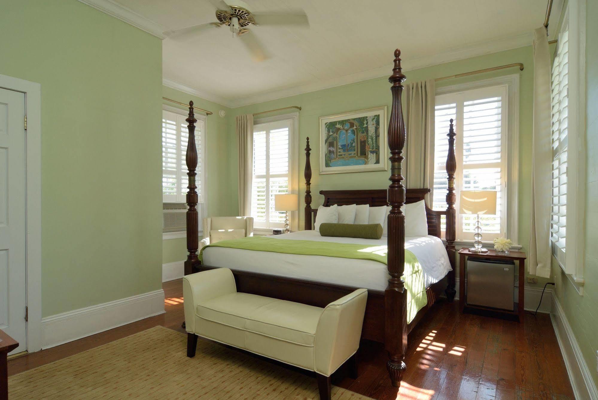 Chelsea House - Inn 3*