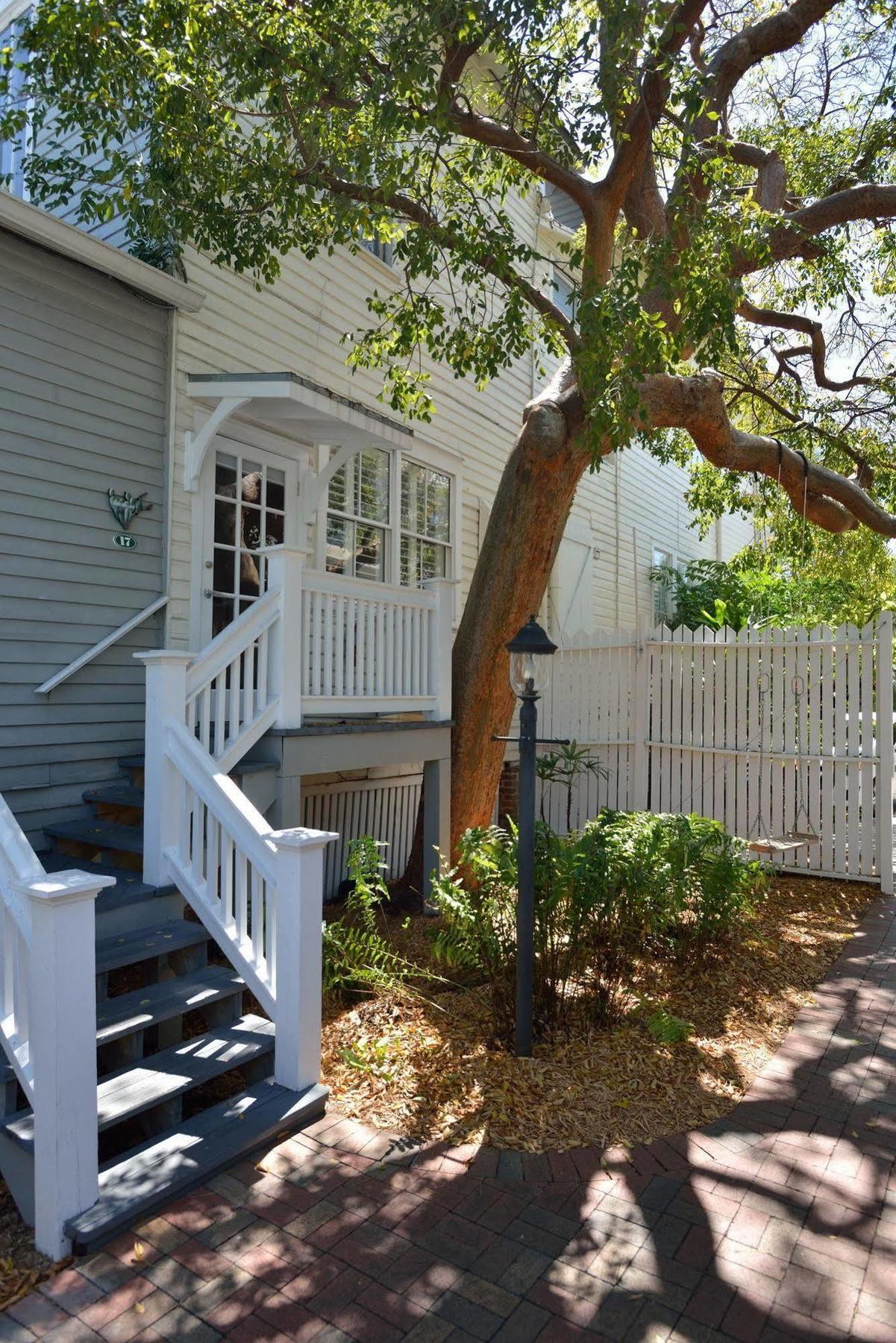 Chelsea House - Inn 3*