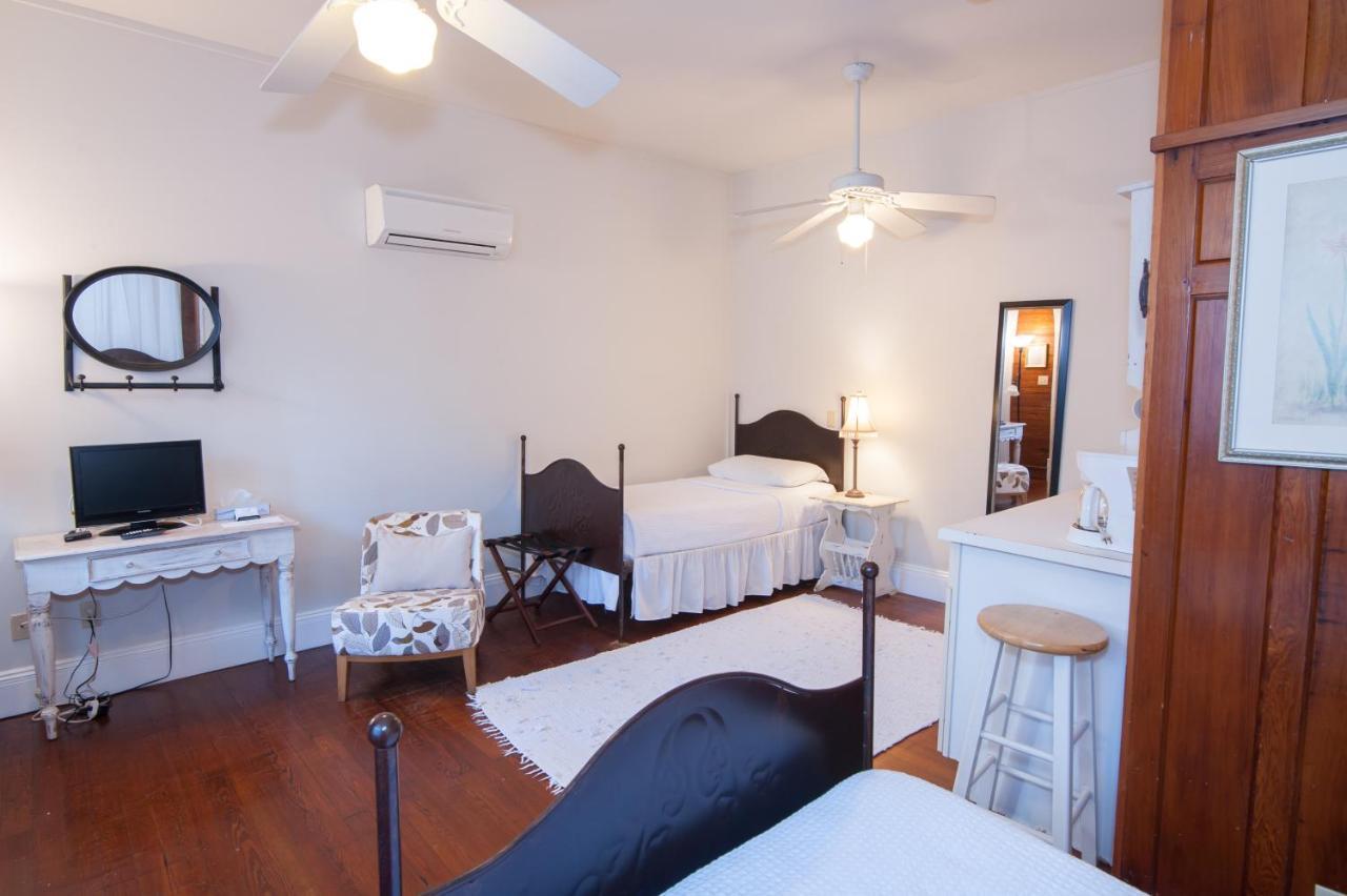 Casa 325 Inn