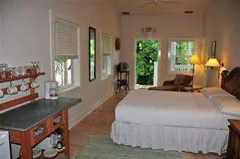 Inn Casa 325