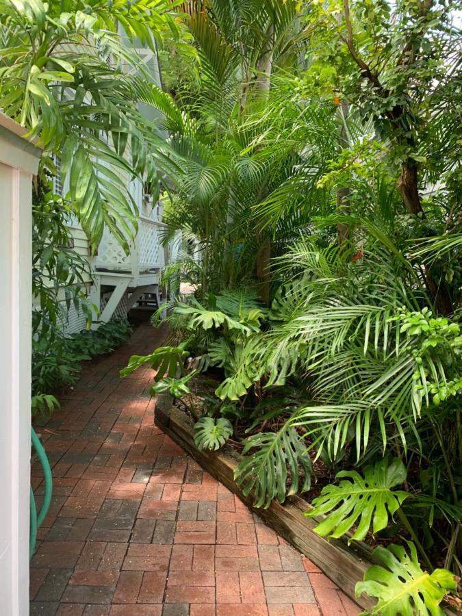 Guest house The Garden House 2*