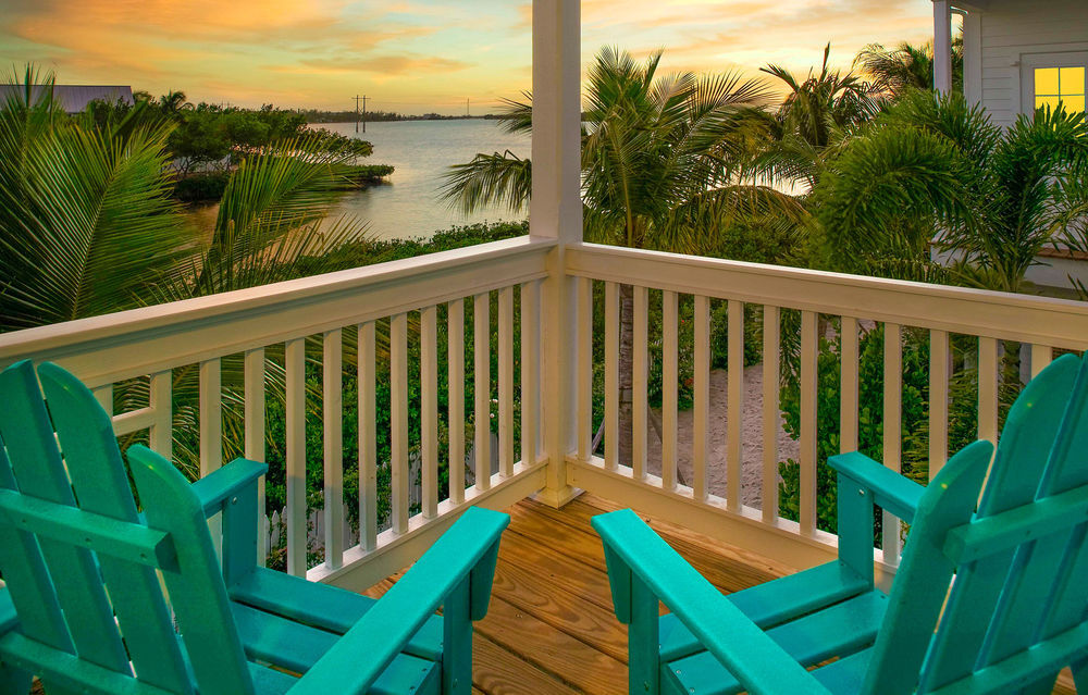 Resort Parrot Key &